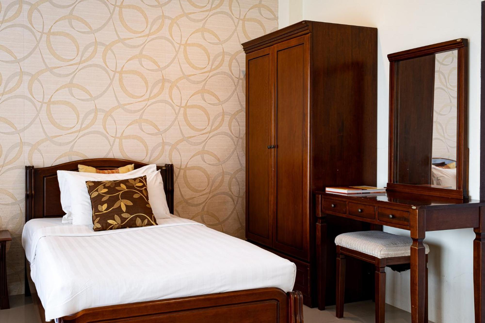 Alisa Hotel-sha 2*