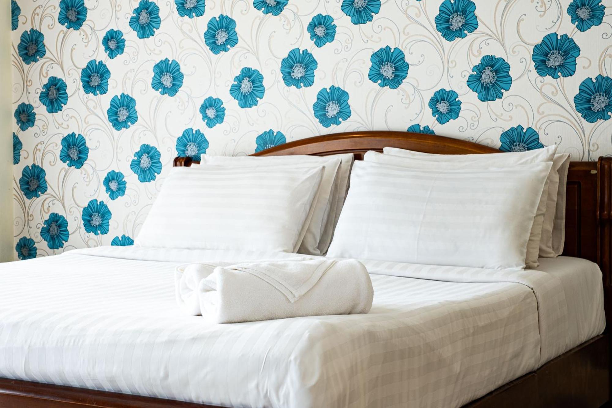 Alisa Hotel-sha 2*