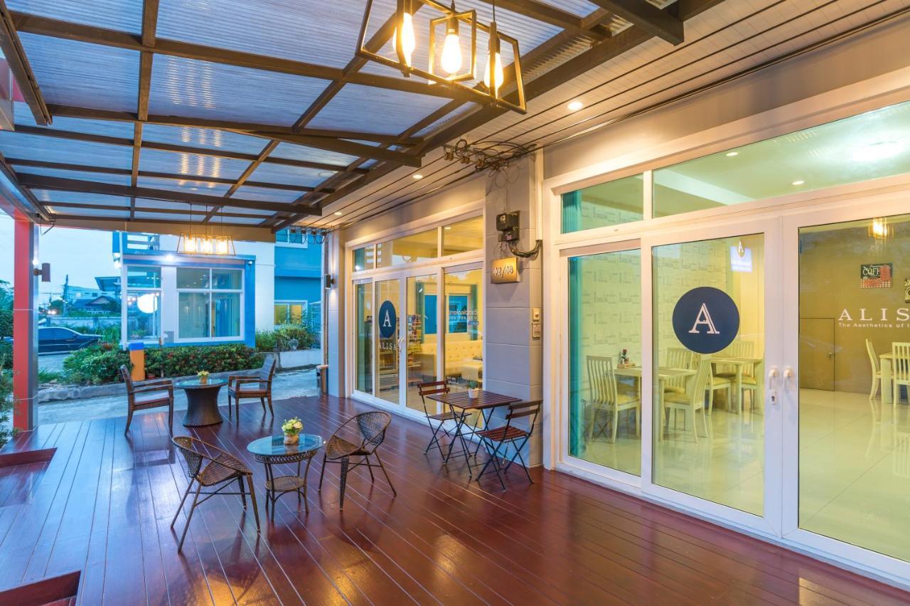 Alisa Hotel-sha Hotel